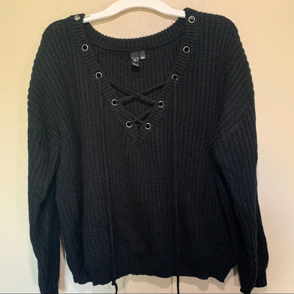 Black V-Neck Tie Sweater L